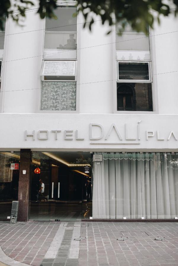 فندق غوادالاجارافي  فندق دالي بلازا إجيكوتيفو المظهر الخارجي الصورة